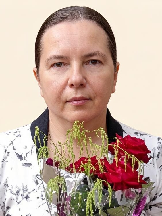 Чекчеева Лариса Ивановна.