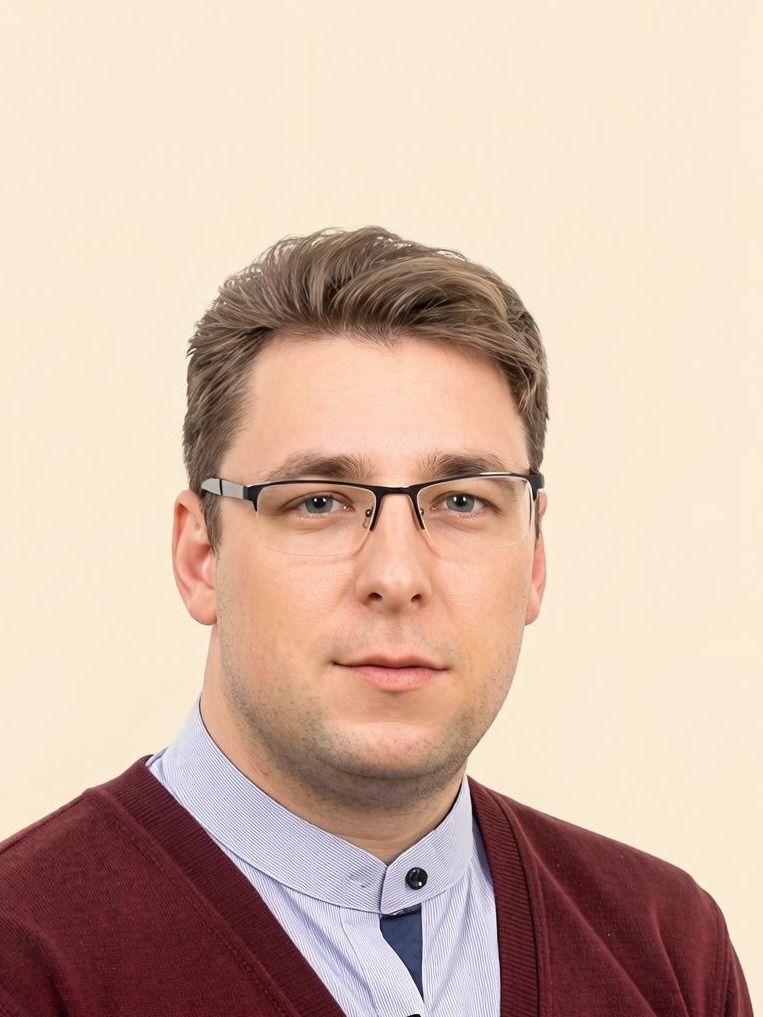 Мягков Артем Евгениевич.